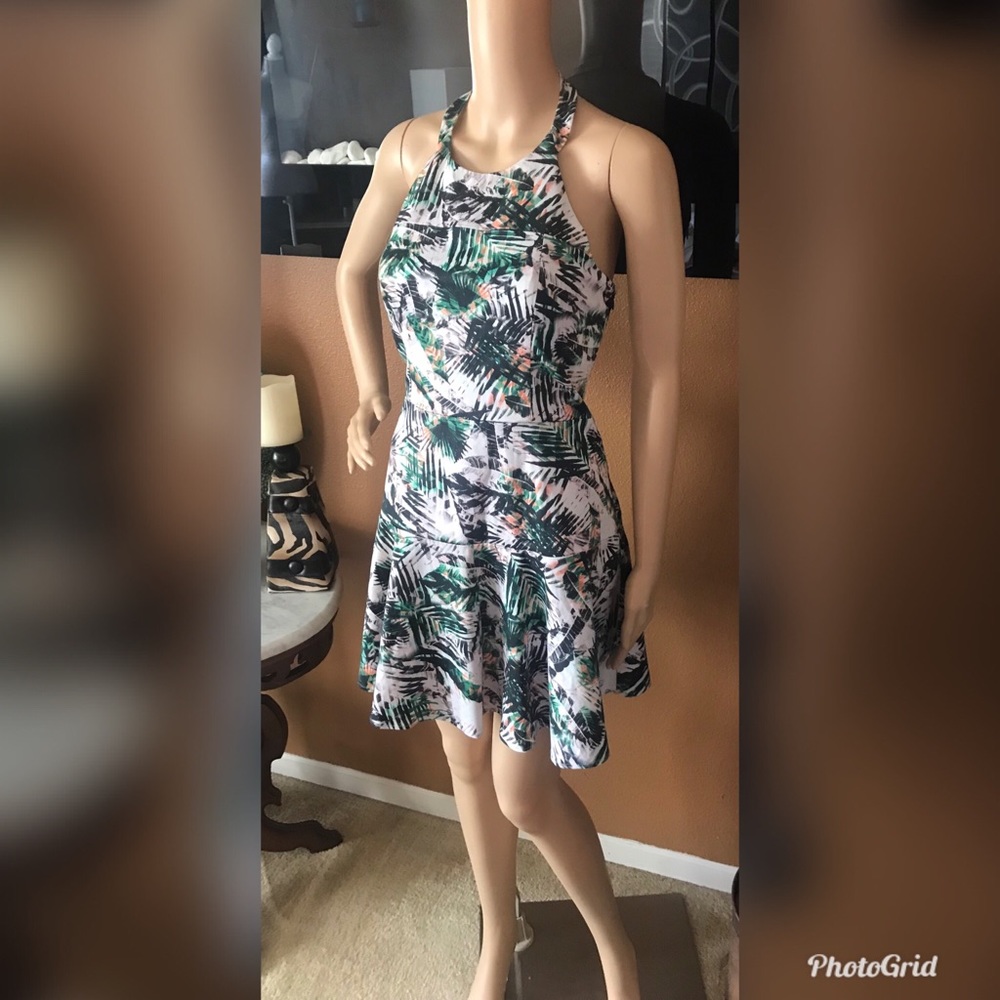 NWT Parker Women’s High Neck Floral Mini Dress